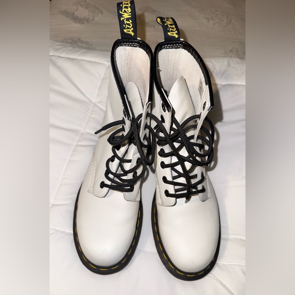 Dr. Martens White Leather Combat Boots EUC